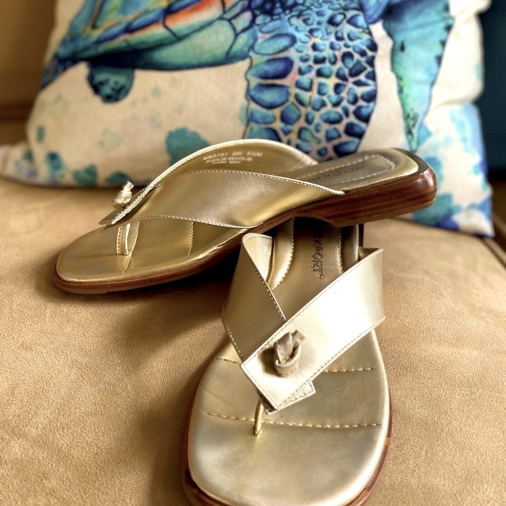 Rockport Gold Sandal, 5.5